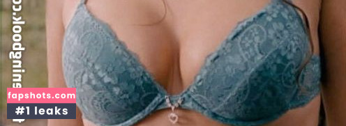 Yolanthe Sneijder-Cabau gallery photo #17