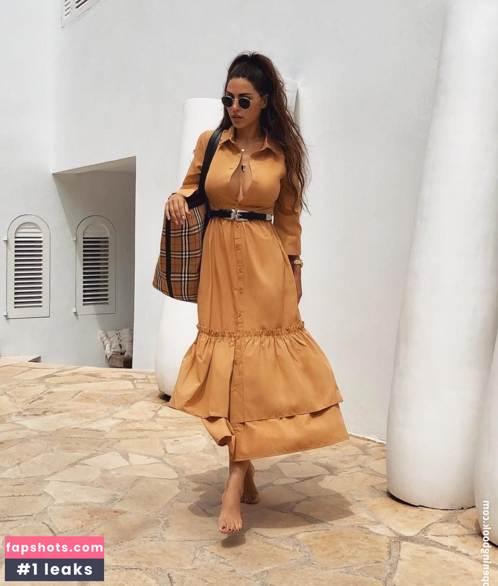 Yolanthe Sneijder-Cabau gallery photo #53