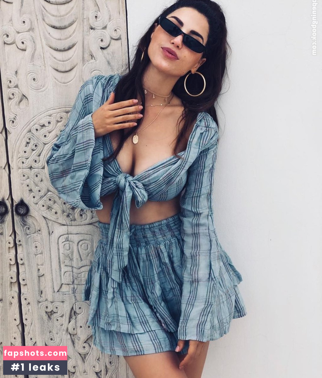 Yolanthe Sneijder-Cabau gallery photo #60