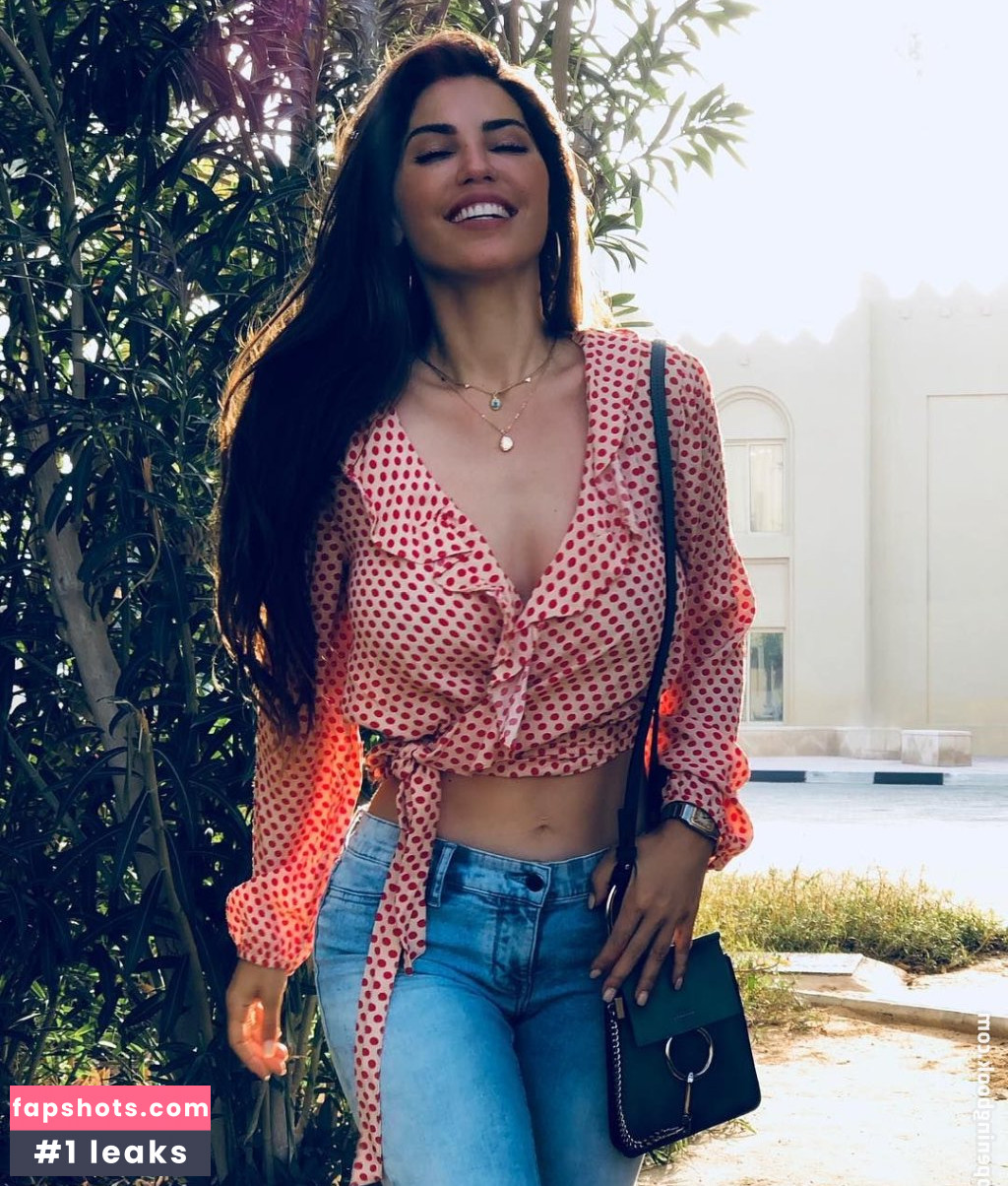 Yolanthe Sneijder-Cabau gallery photo #63