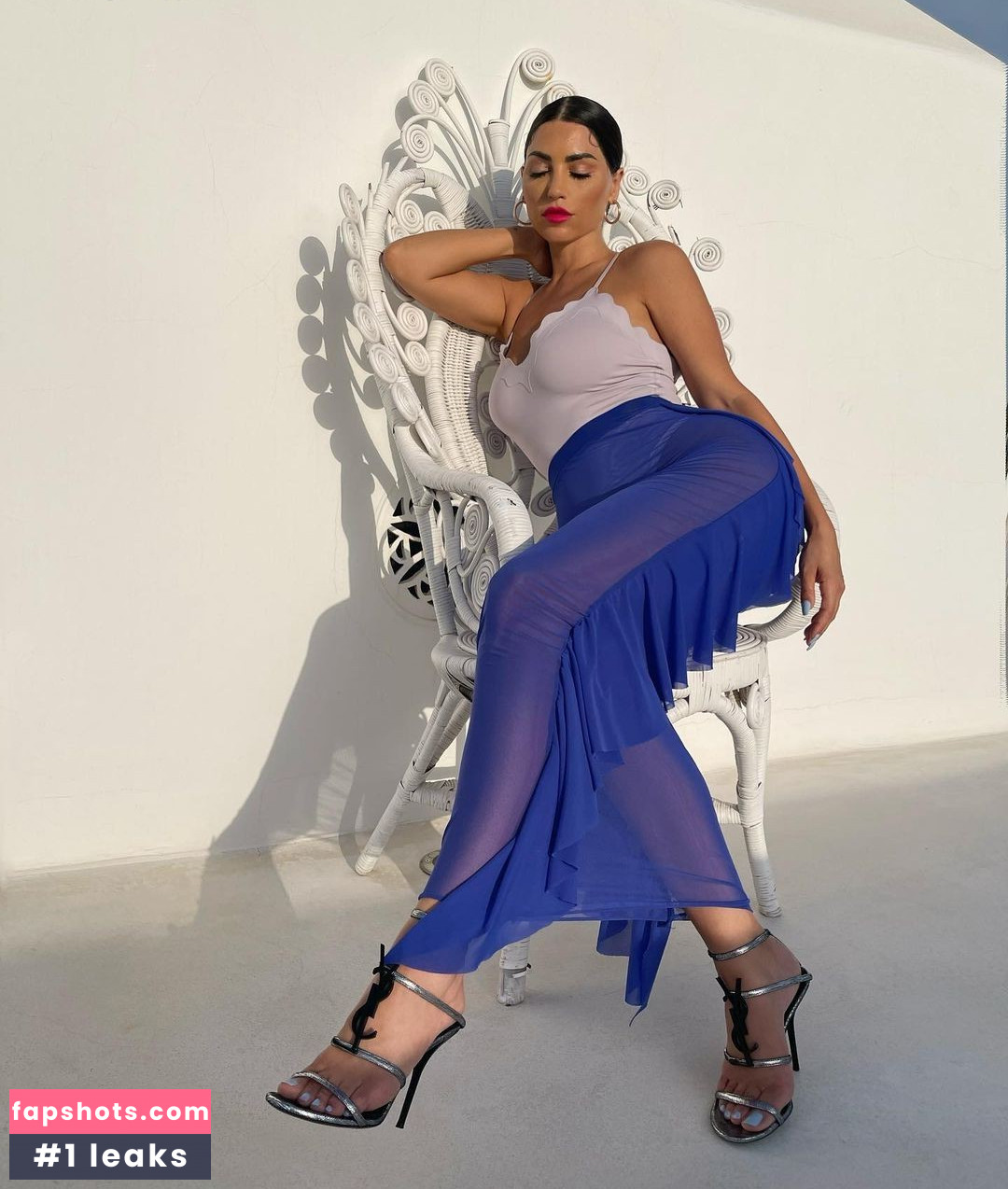 Yolanthe Sneijder-Cabau gallery photo #10