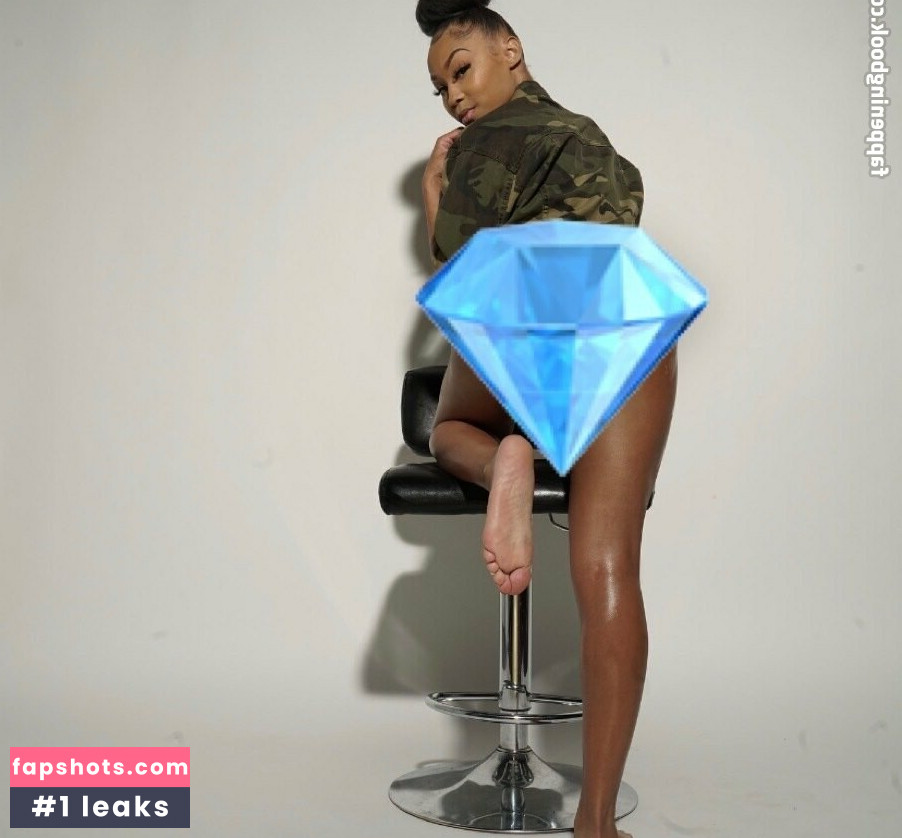 YooItsChill gallery photo #87