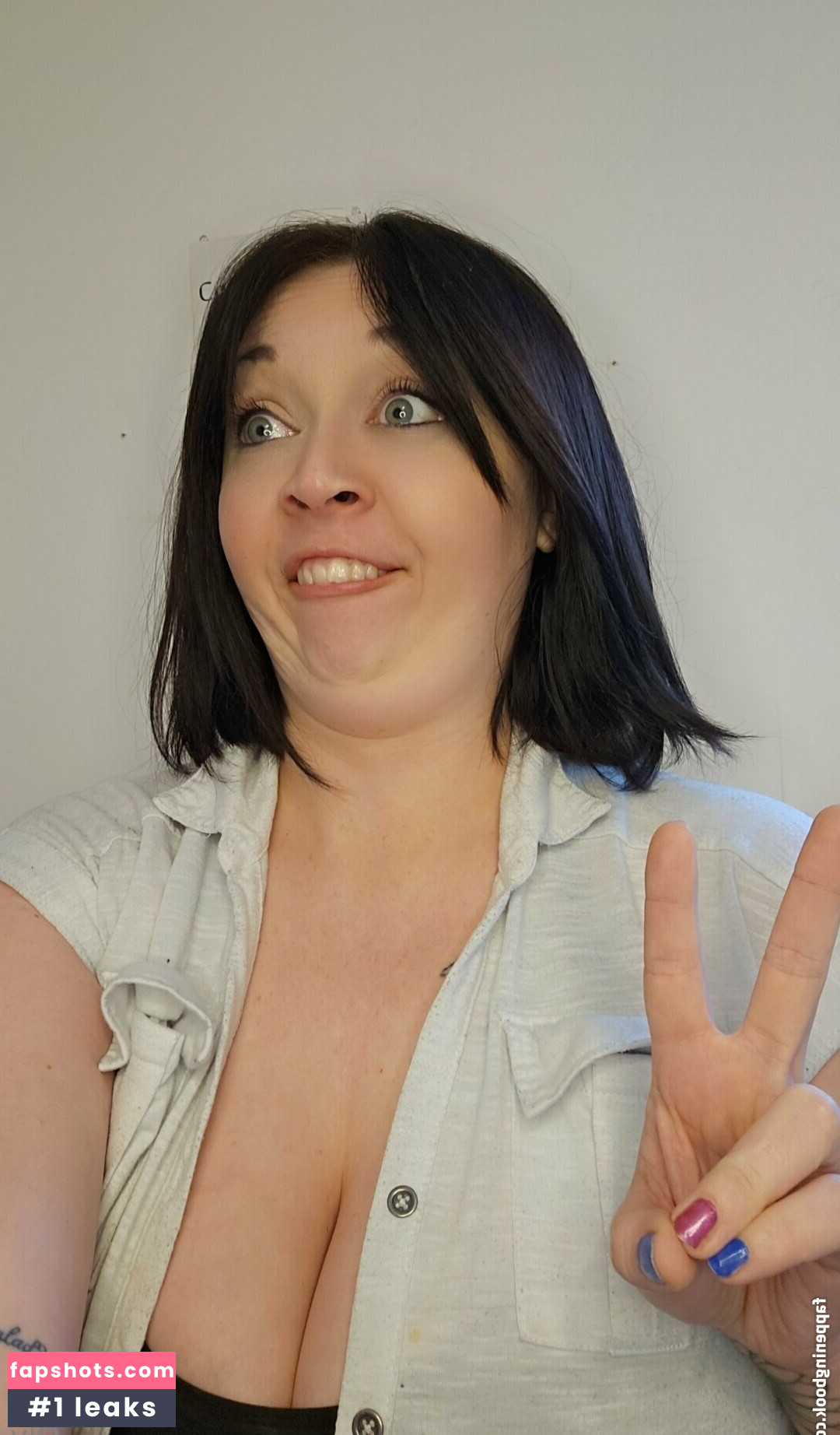 youcancallmeoly gallery photo #22