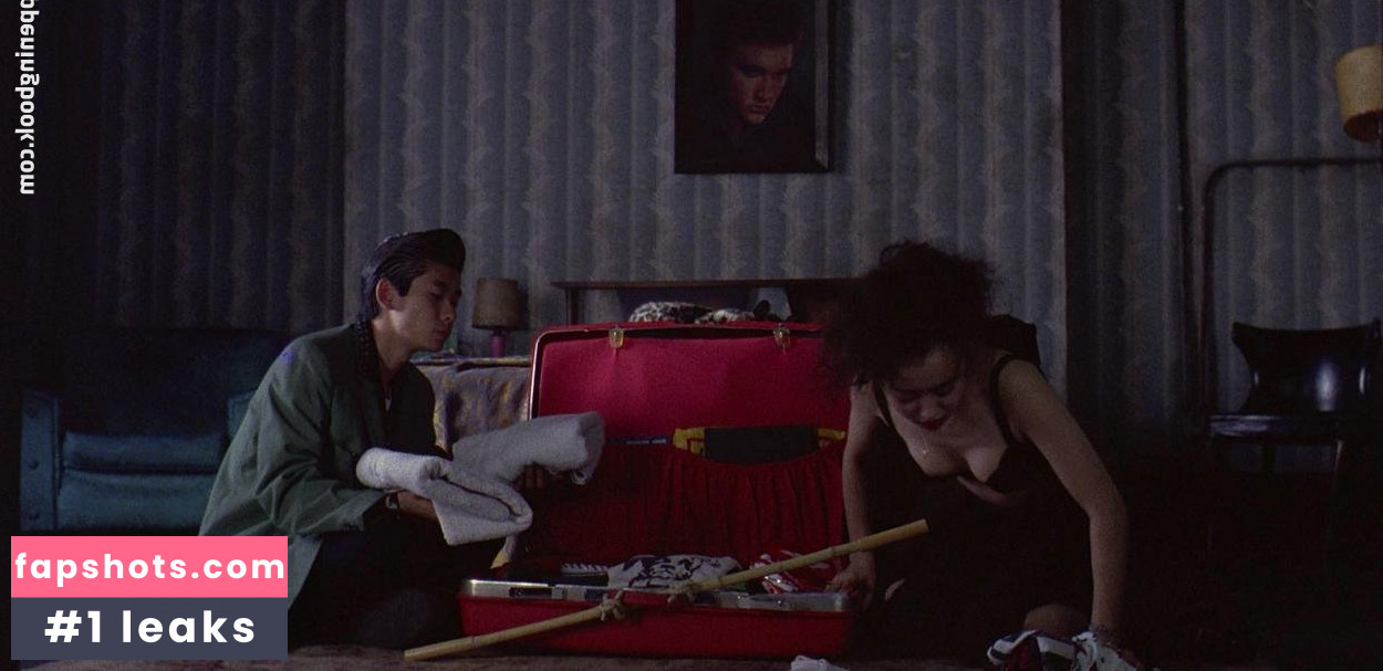 Youki Kudoh gallery photo #2