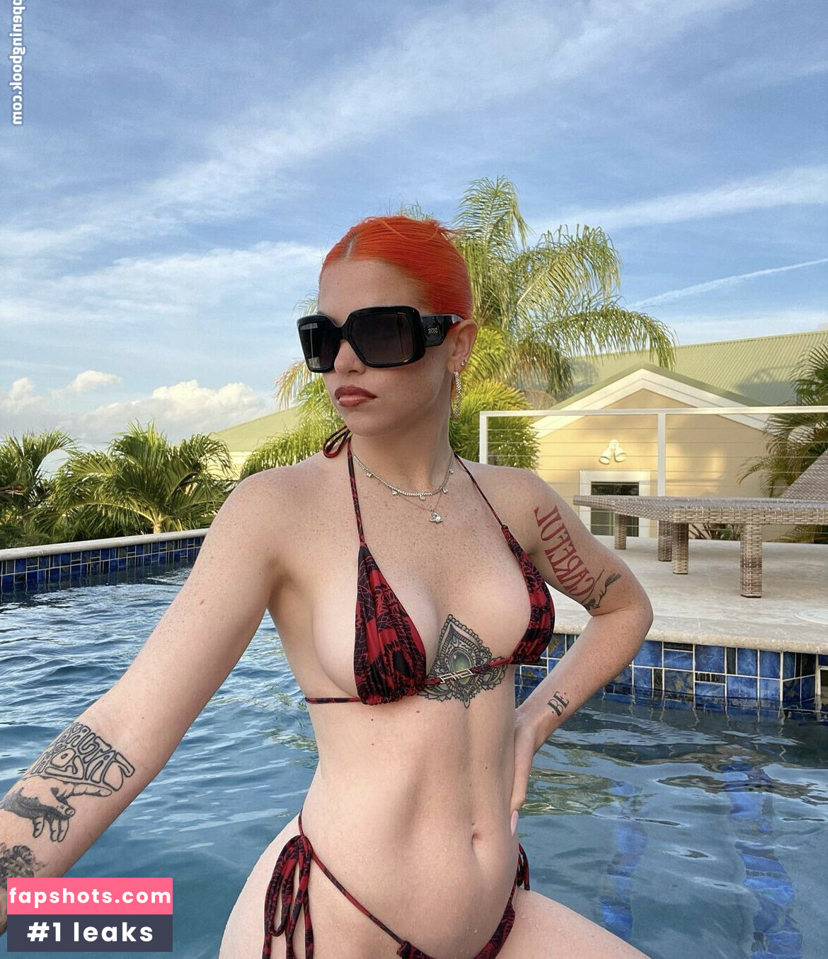 Youngfreckle gallery photo #3