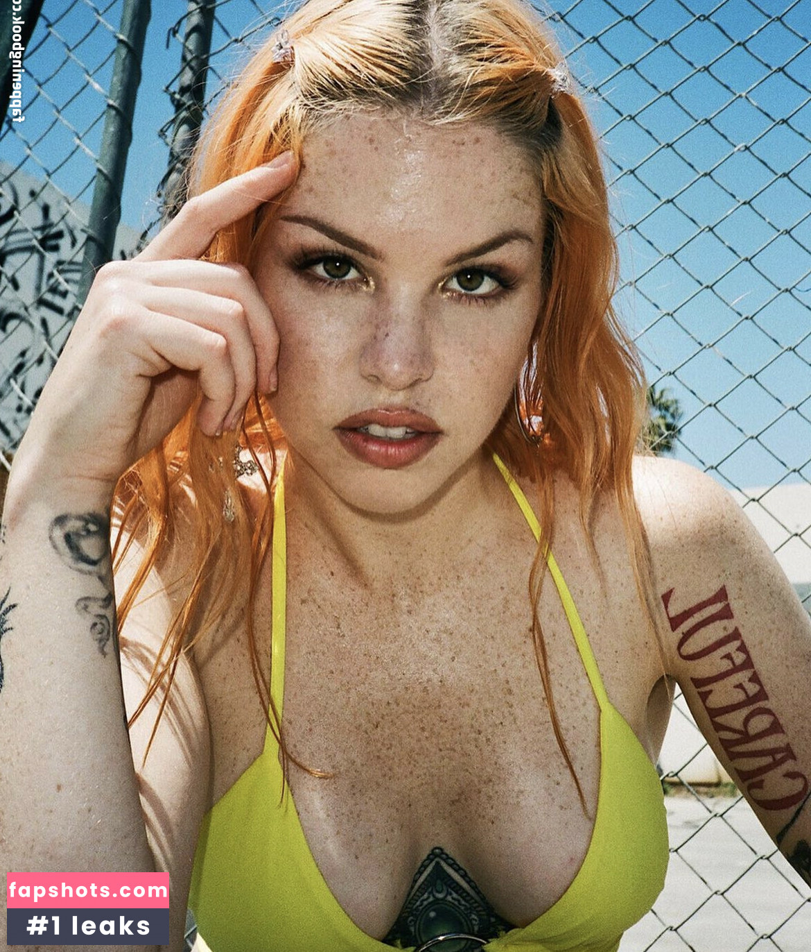 Youngfreckle gallery photo #4