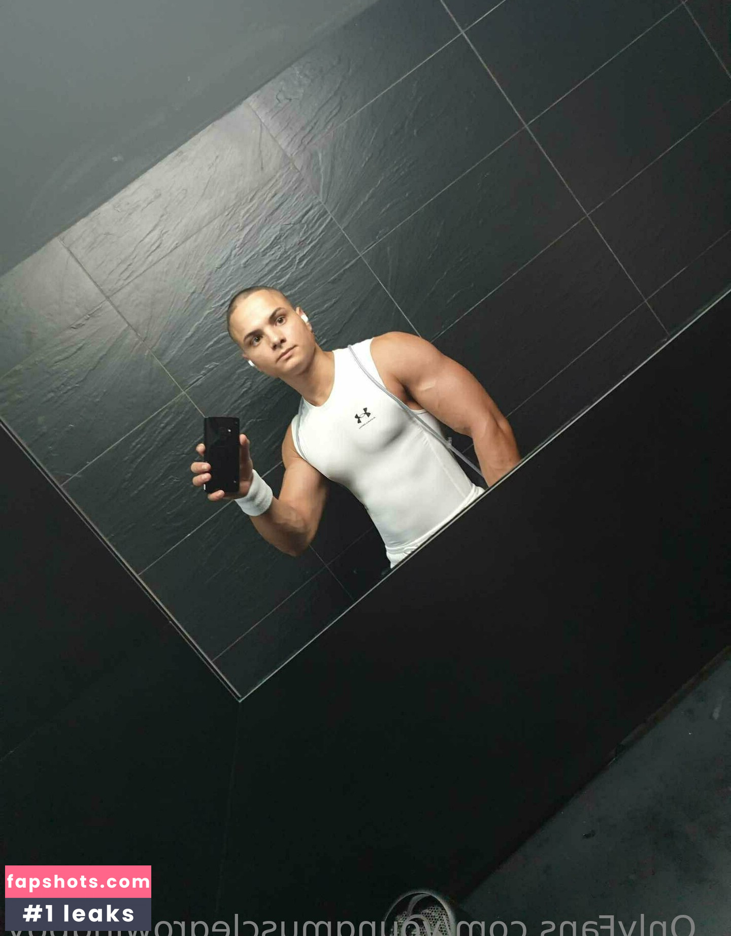 youngmusclegrowingboy Nahé úniky fotek pouze od fanoušků #11 - Fapshots