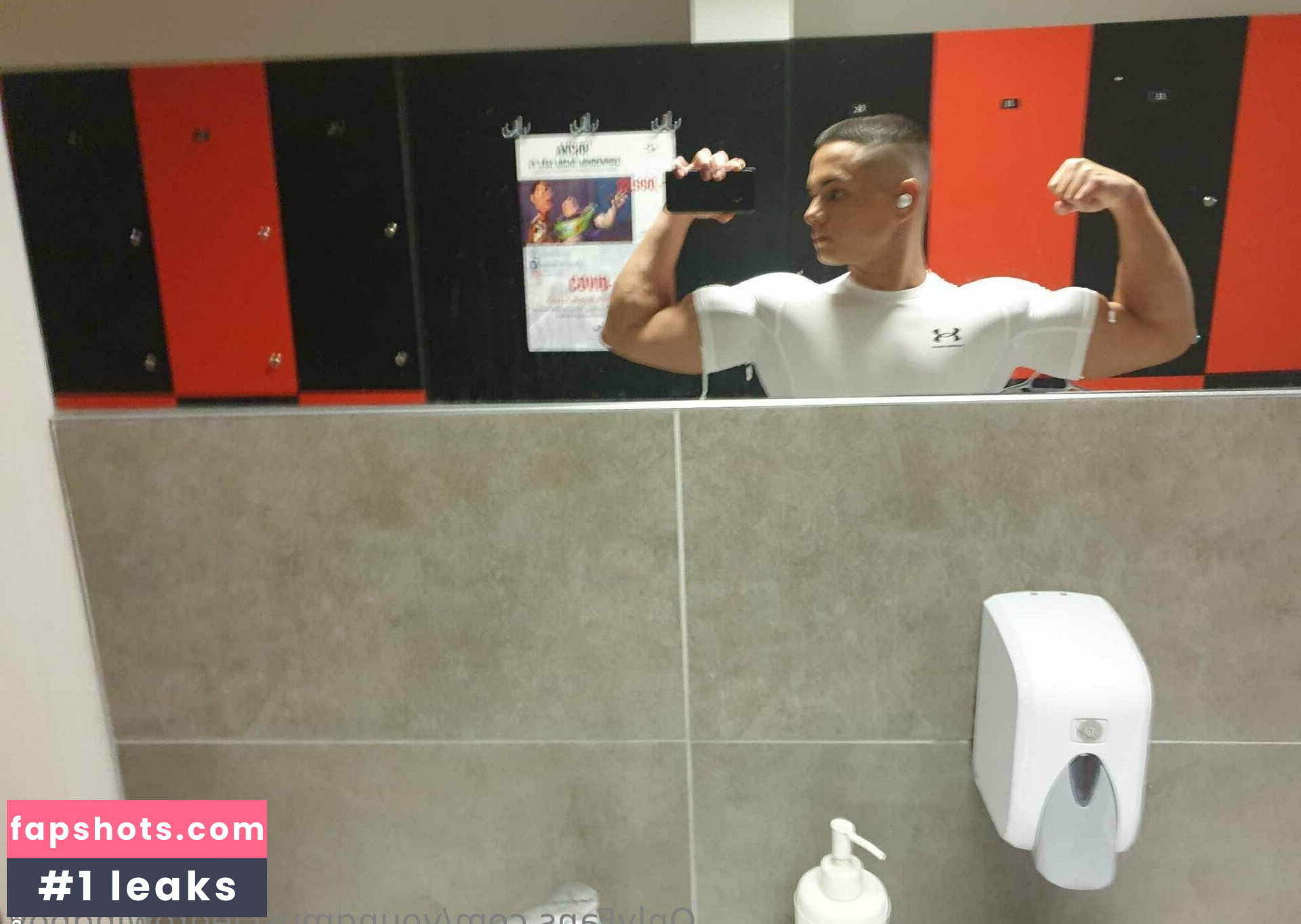 youngmusclegrowingboy Nahé úniky fotek pouze od fanoušků #5 - Fapshots