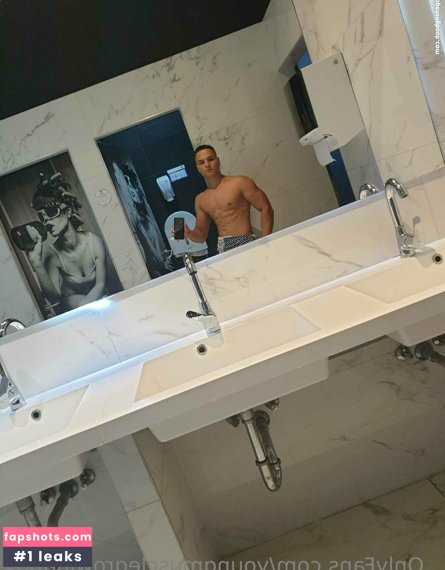 youngmusclegrowingboy Nahé úniky fotek pouze od fanoušků #10 - Fapshots