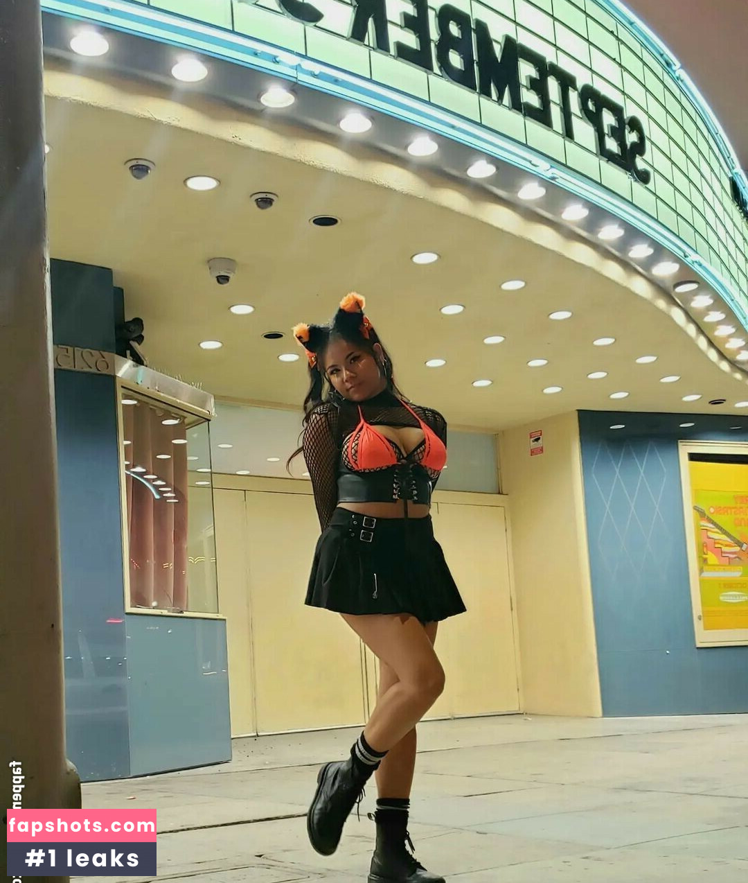 Youniklunatik gallery photo #60