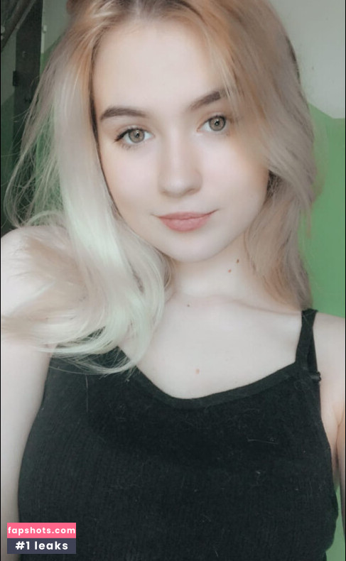 Your_love_Emily nude babe gallery