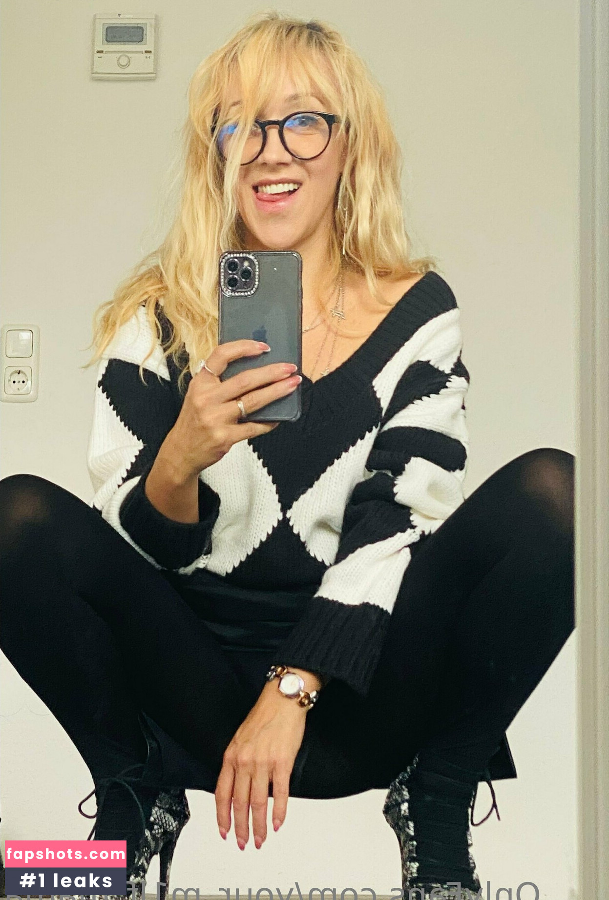 your_m1lf_mama gallery photo #54