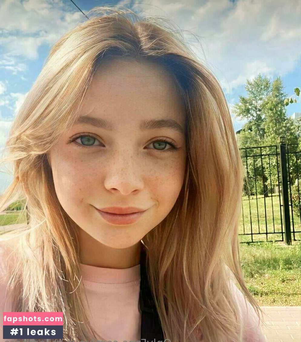 your_milamoore Nude Leaks OnlyFans Photos #122 - LeakJerk