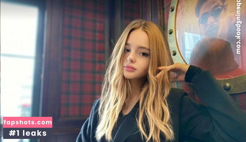 yourfoxygirlxo gallery photo #4