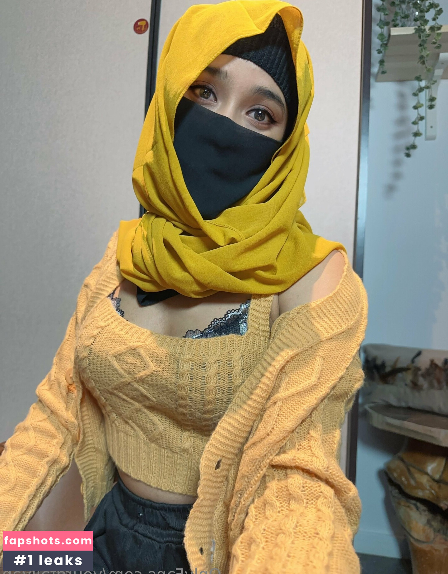 yourgfaliyah gallery photo #4