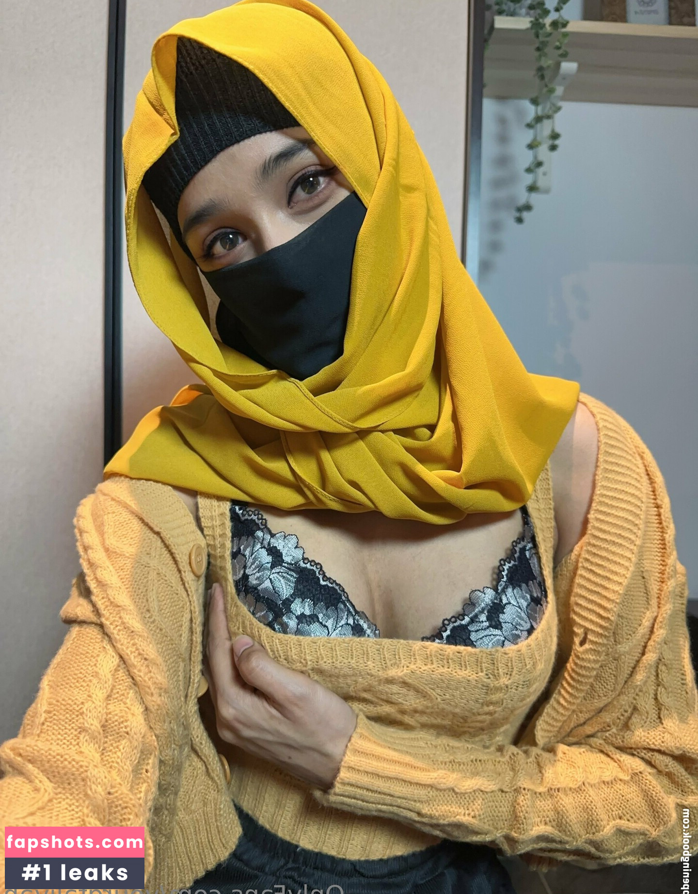 yourgfaliyah gallery photo #7