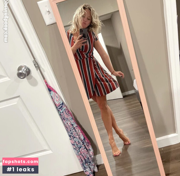 Yourgirlchey Nude Leaks OnlyFans Photos #15 - LeakJerk