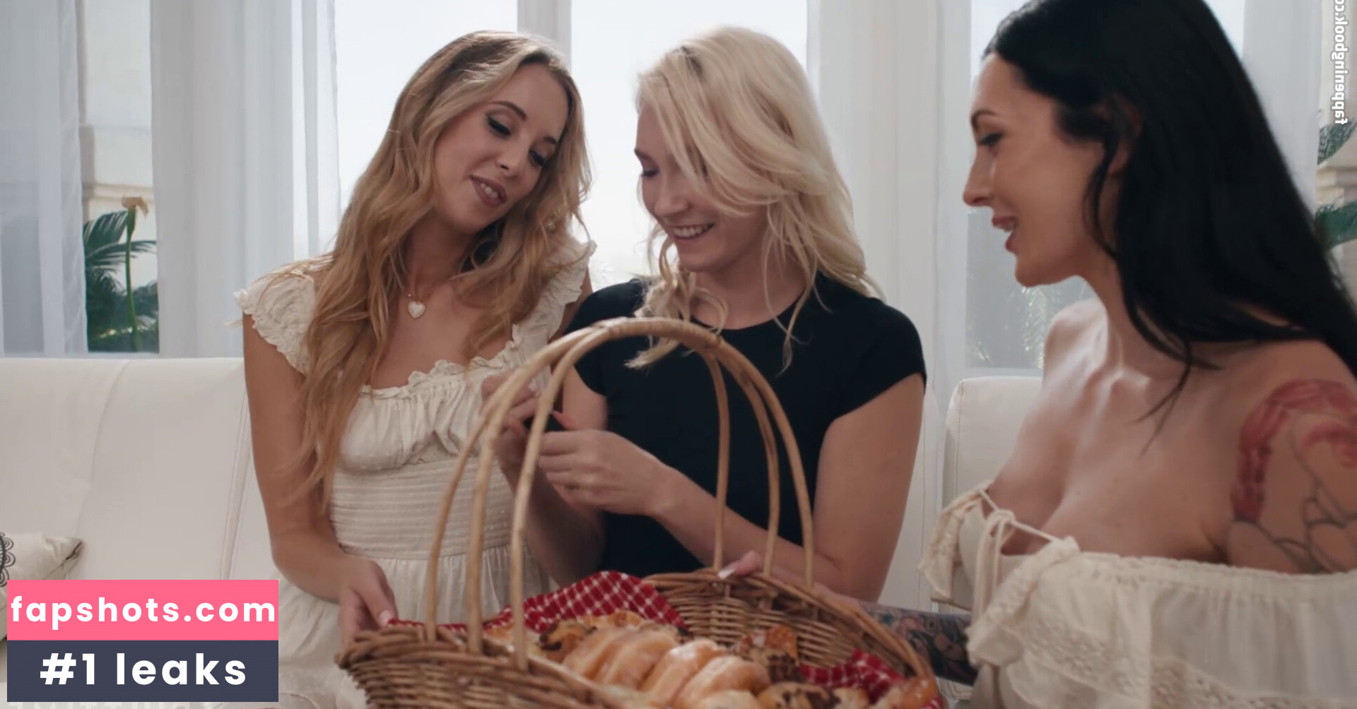 YourGirlMillie gallery photo #52