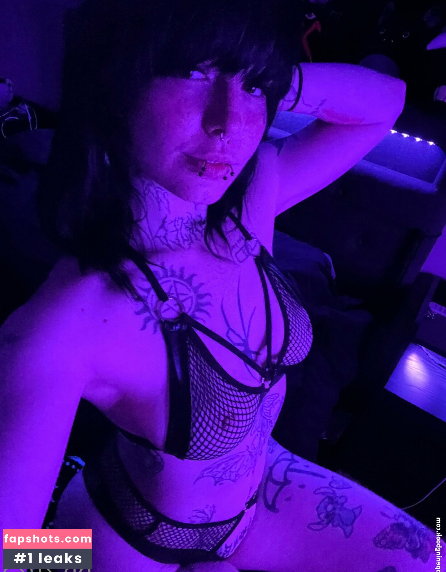 yourhotm.lf gallery photo #21