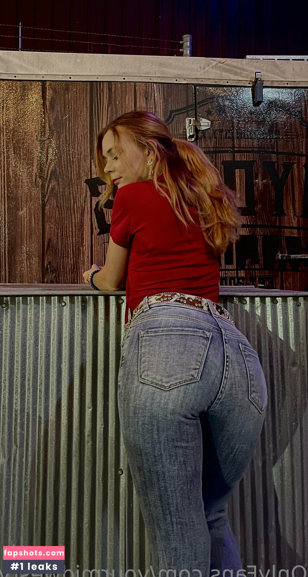 yourmidwestvixen Nude Leaks OnlyFans Photos #3 - LeakJerk