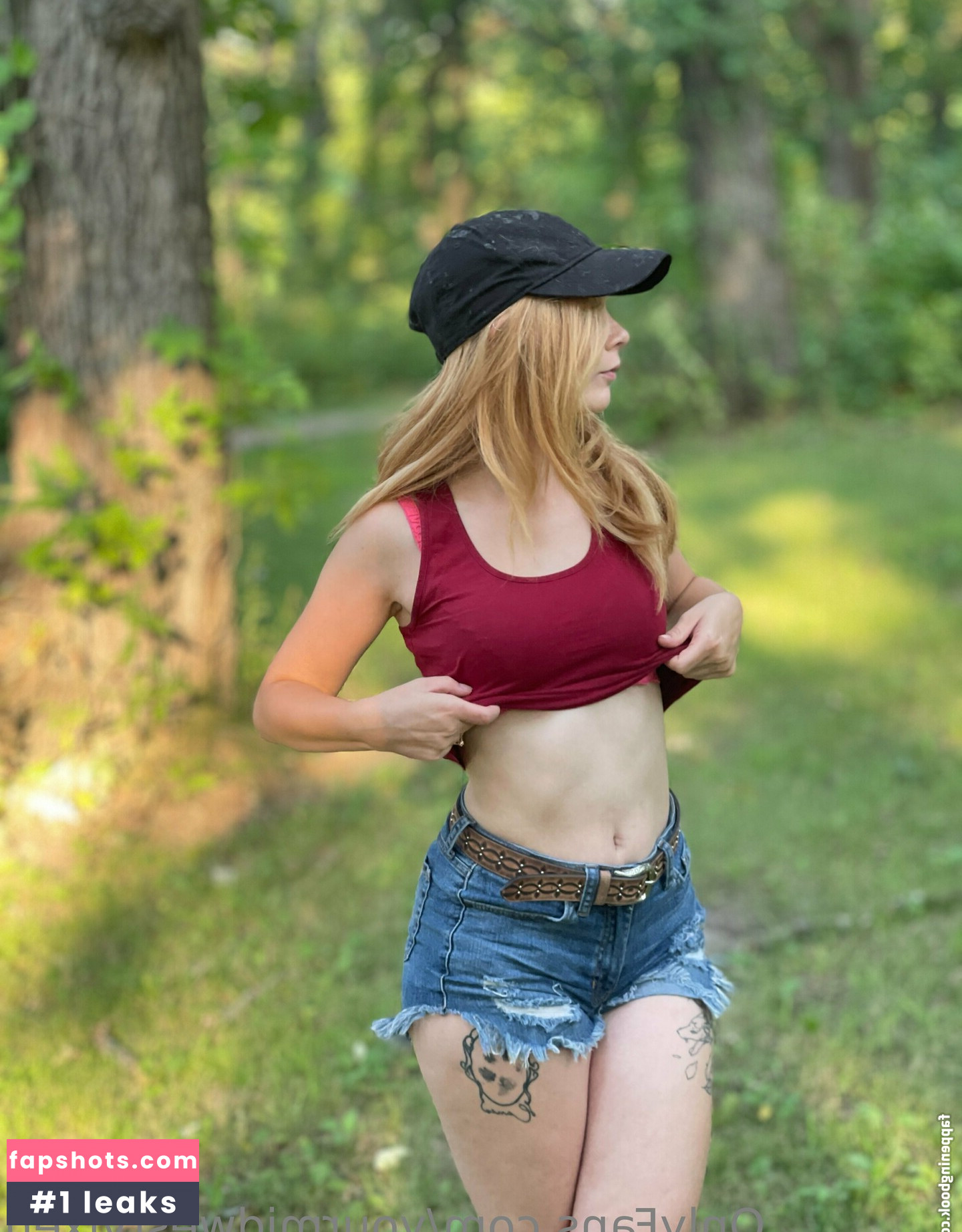 yourmidwestvixen nude babe gallery