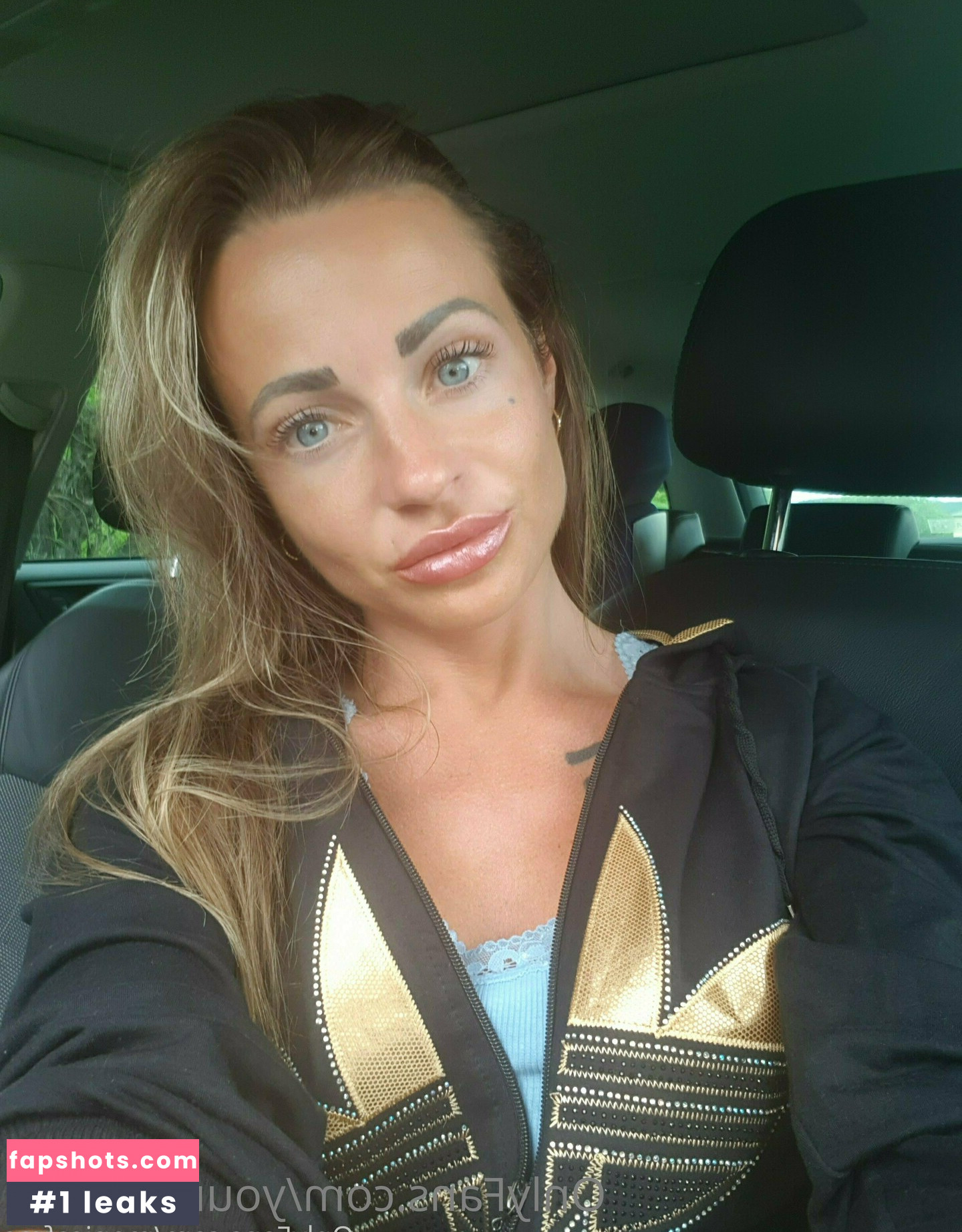 yourmonicaa gallery photo #2