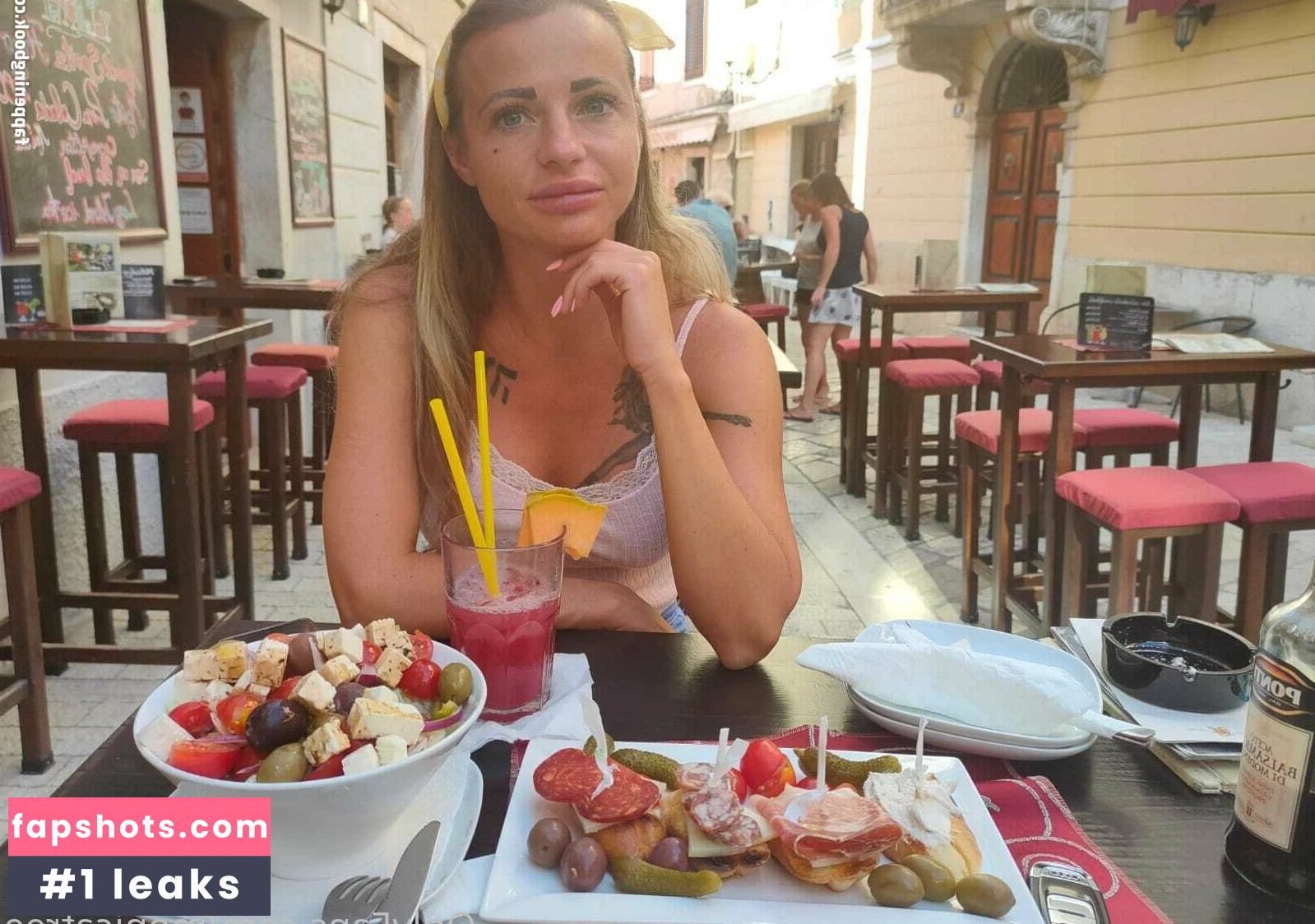 yourmonicaa gallery photo #15