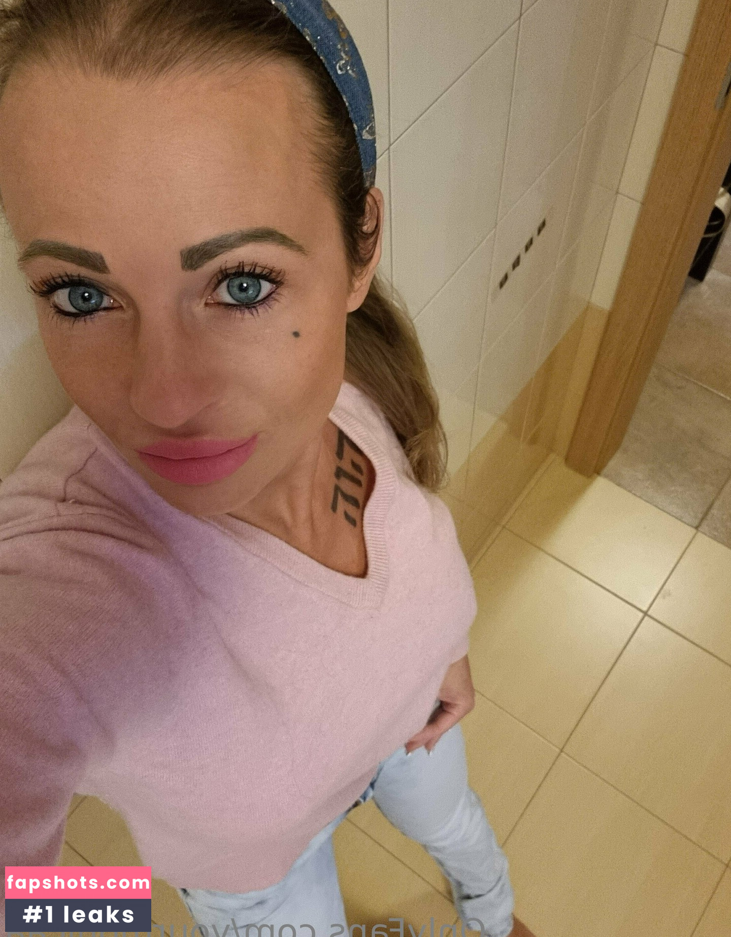 yourmonicaa gallery photo #20