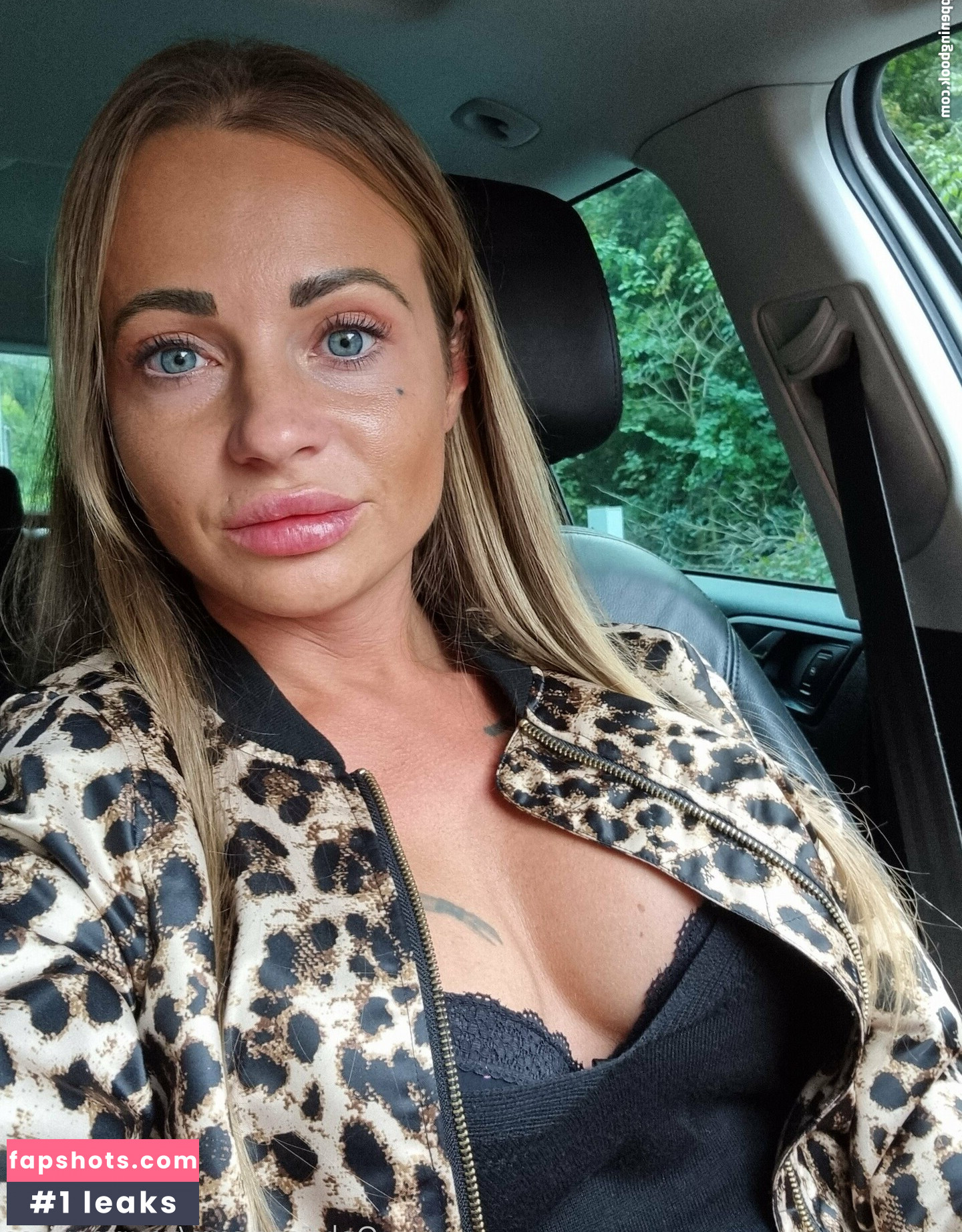 yourmonicaa gallery photo #3