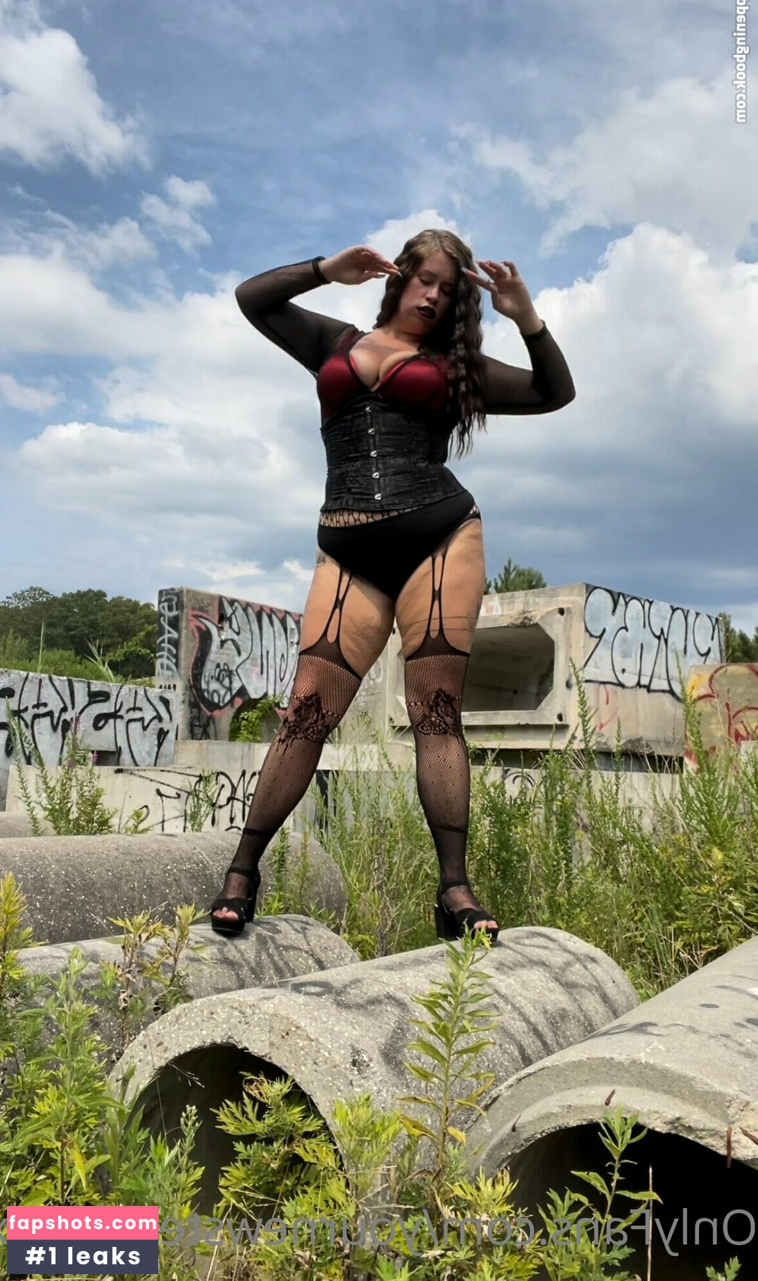 yournewstepmomxfree gallery photo #15