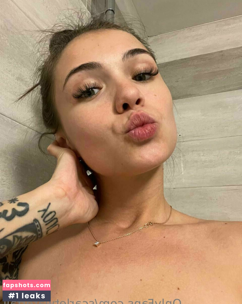 yourqueen3 gallery photo #34