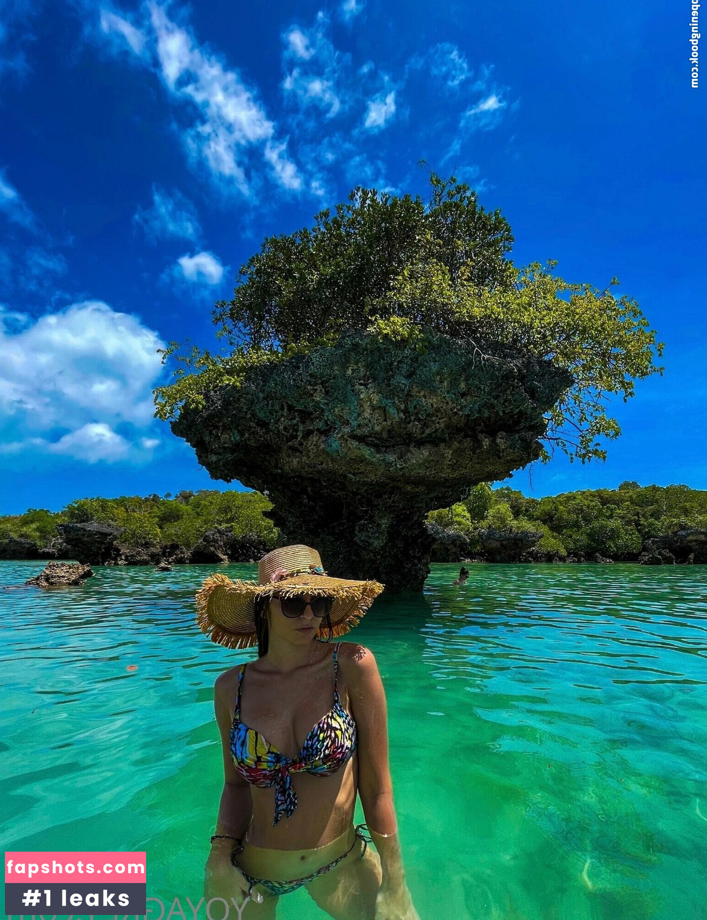 Yoya Grey gallery photo #84