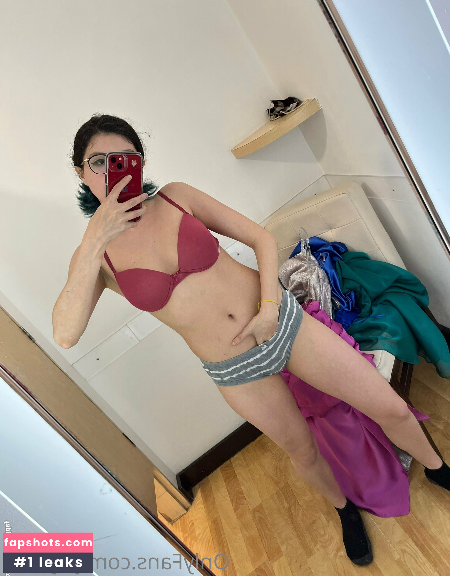 Yoyolen gallery photo #28