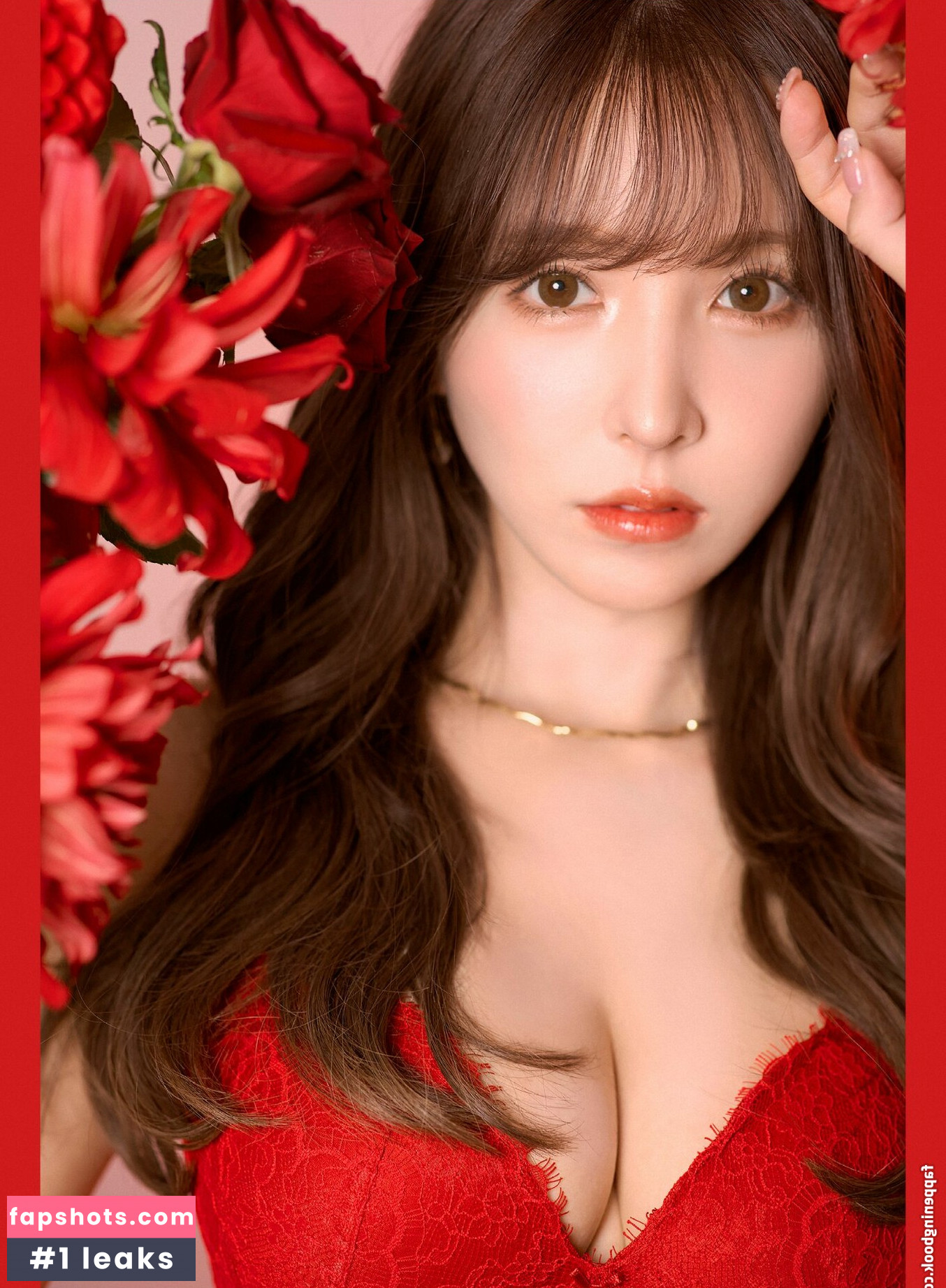 Yua Mikami gallery photo #26