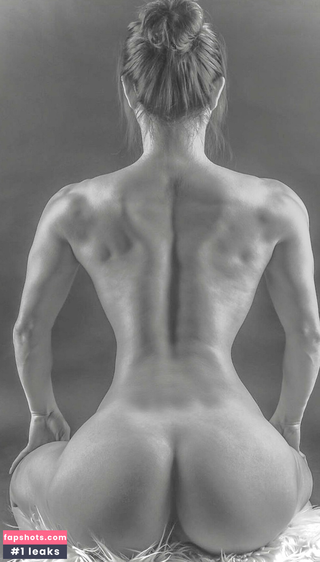 Yuan Herong gallery photo #105