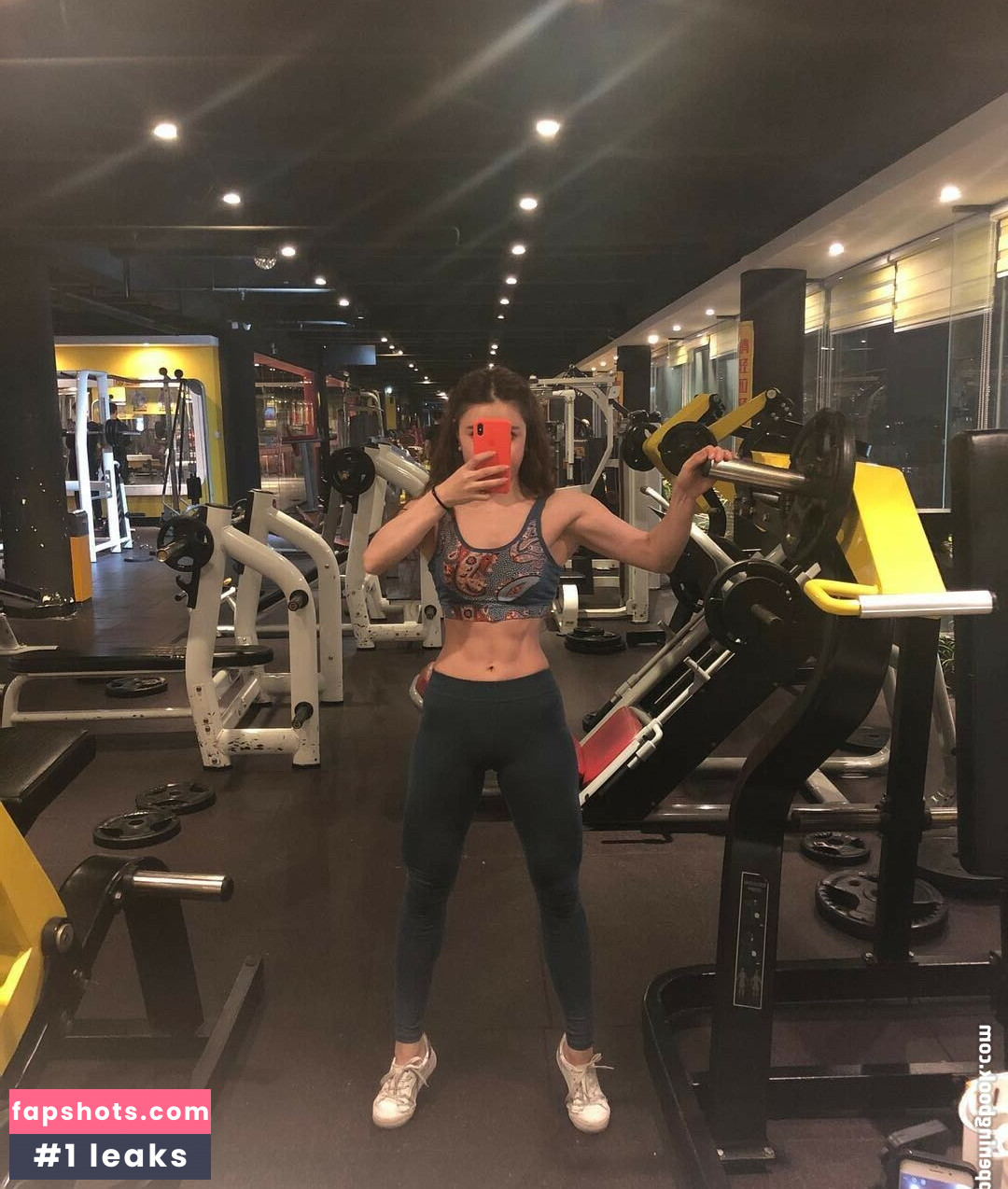 Yuan Herong gallery photo #143