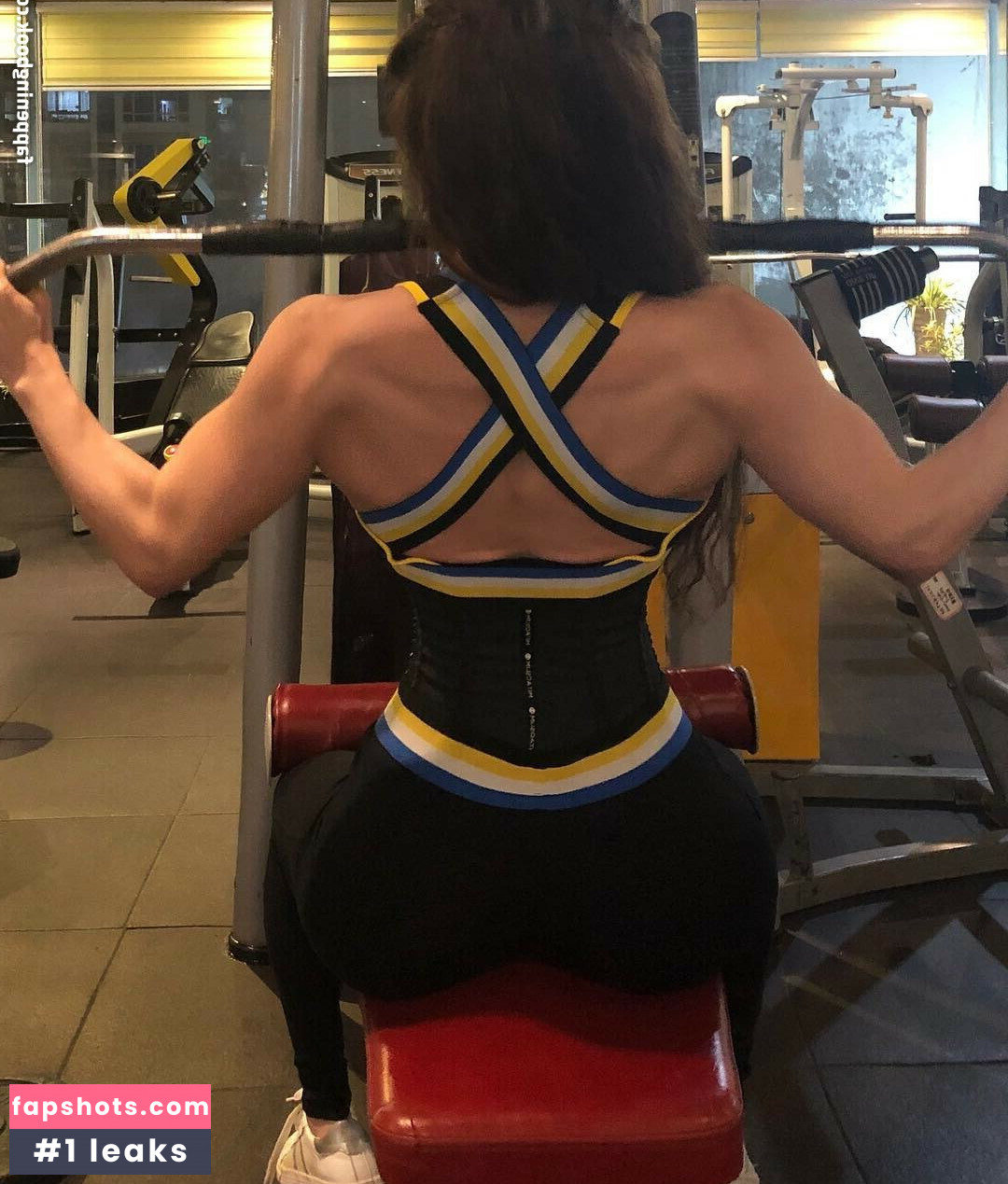 Yuan Herong gallery photo #153