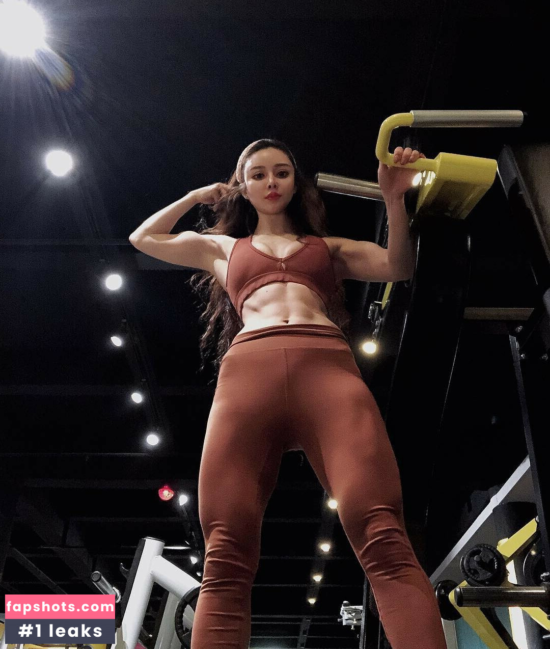 Yuan Herong gallery photo #212