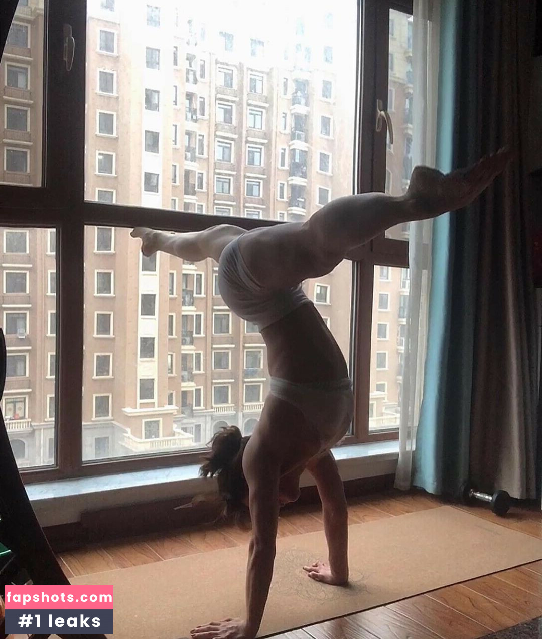 Yuan Herong gallery photo #225