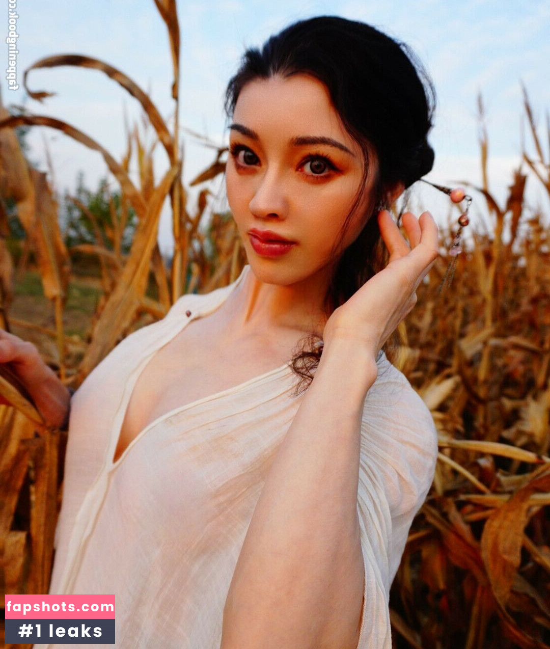 Yuan Herong gallery photo #320