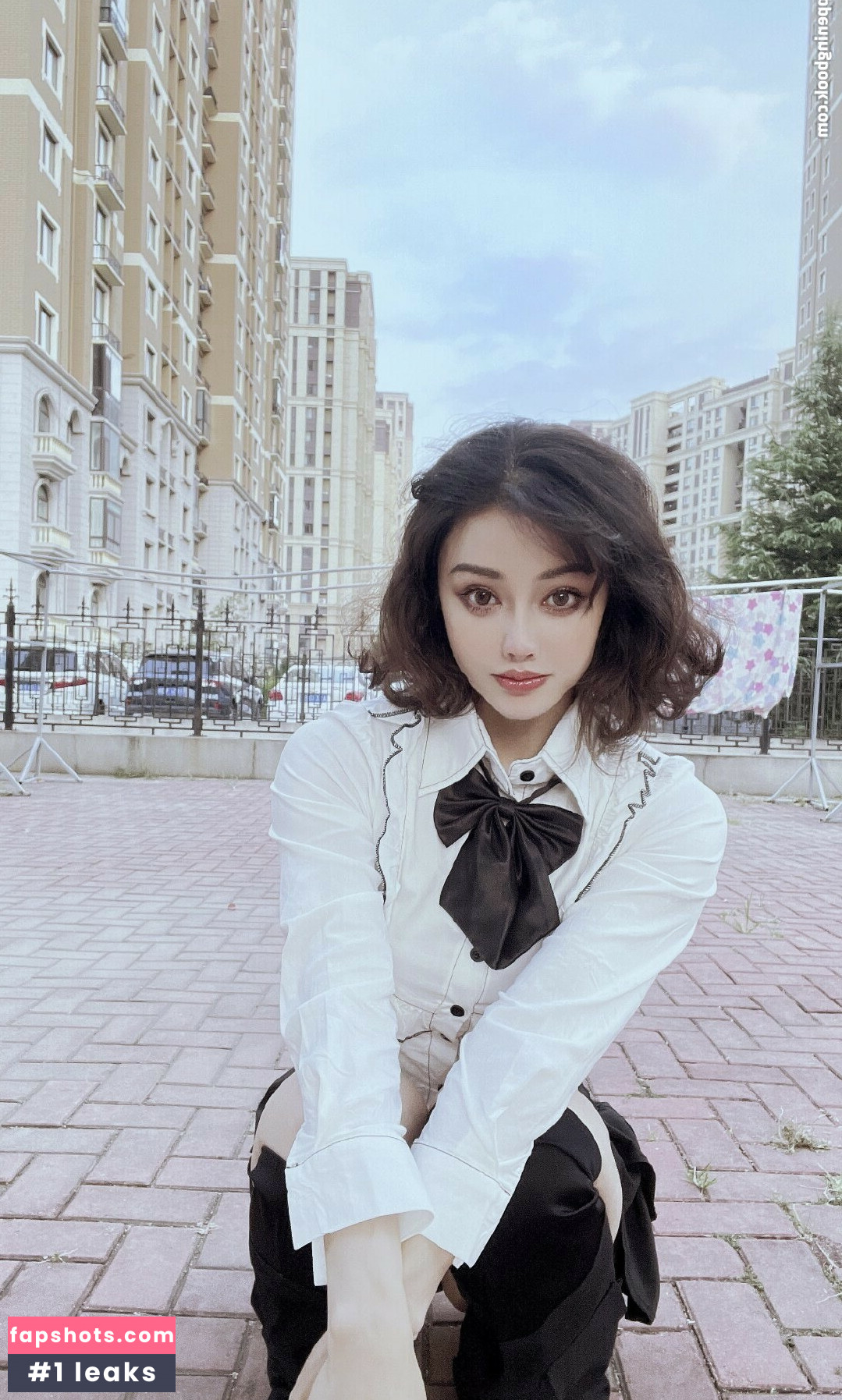 Yuan Herong gallery photo #340