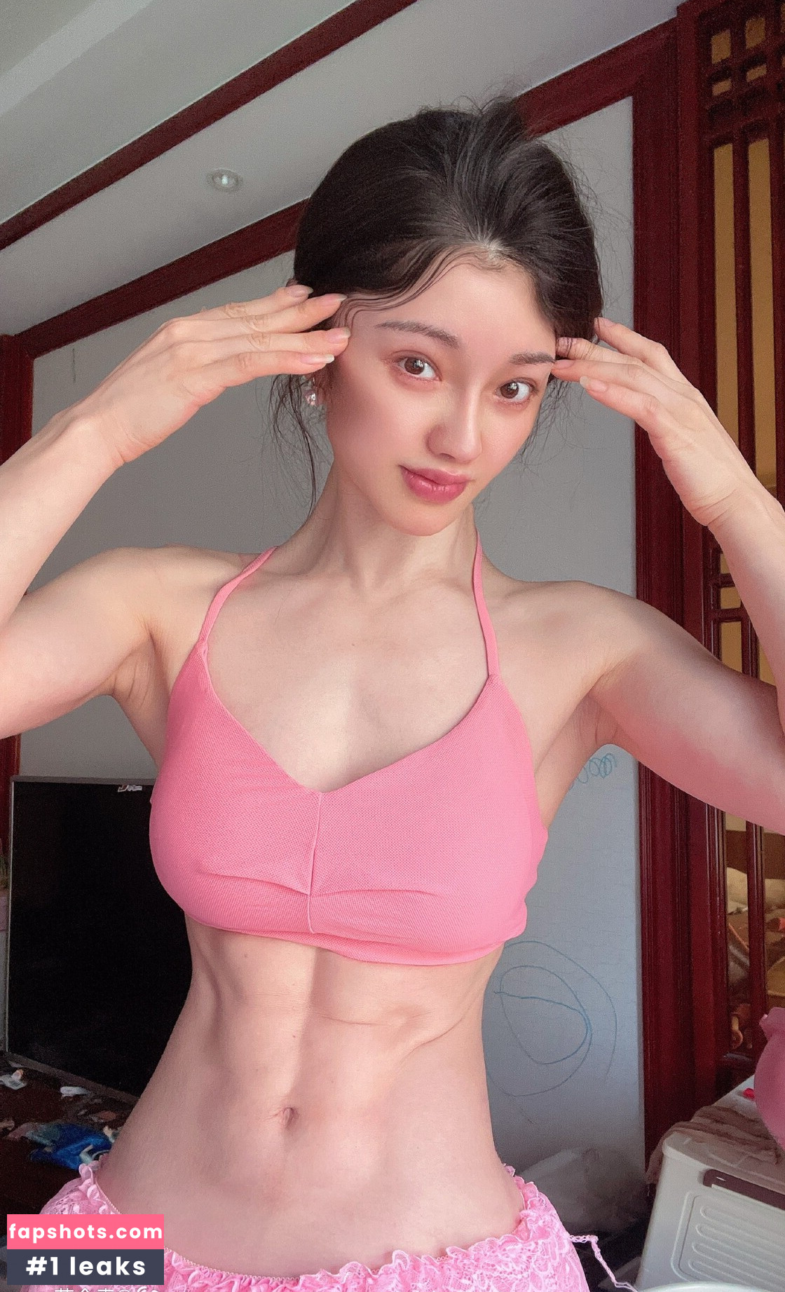 Yuan Herong gallery photo #35