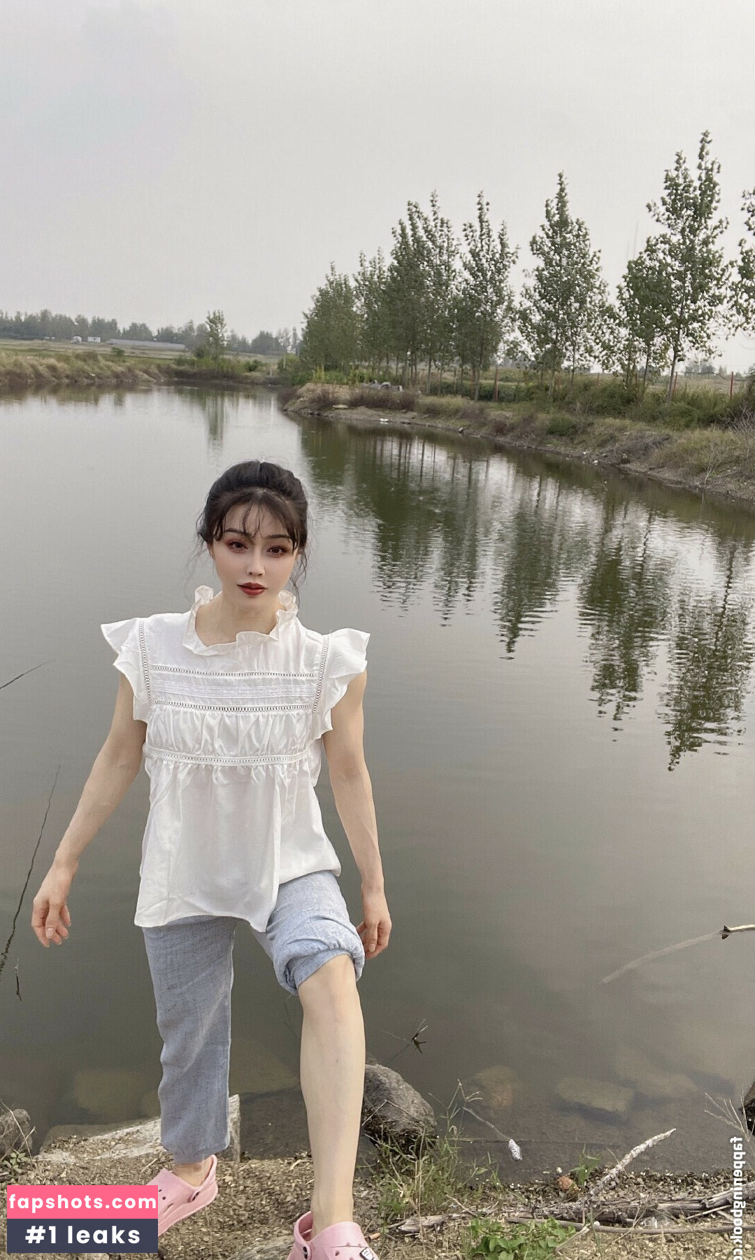 Yuan Herong gallery photo #347