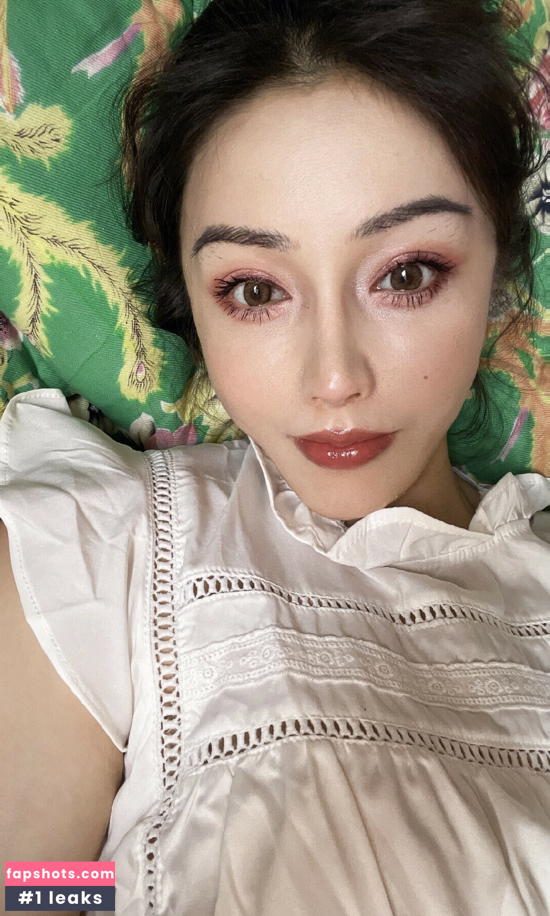 Yuan Herong gallery photo #350