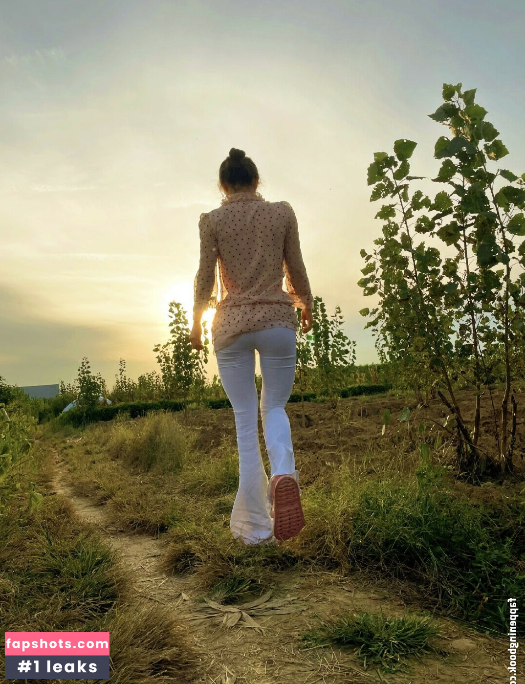 Yuan Herong gallery photo #354