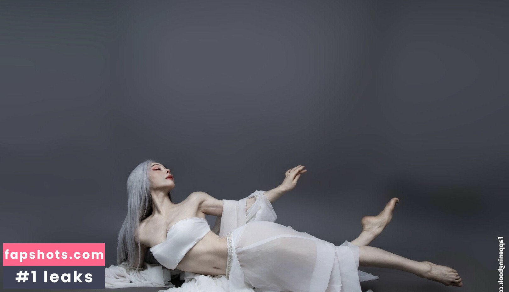 Yuan Herong gallery photo #362