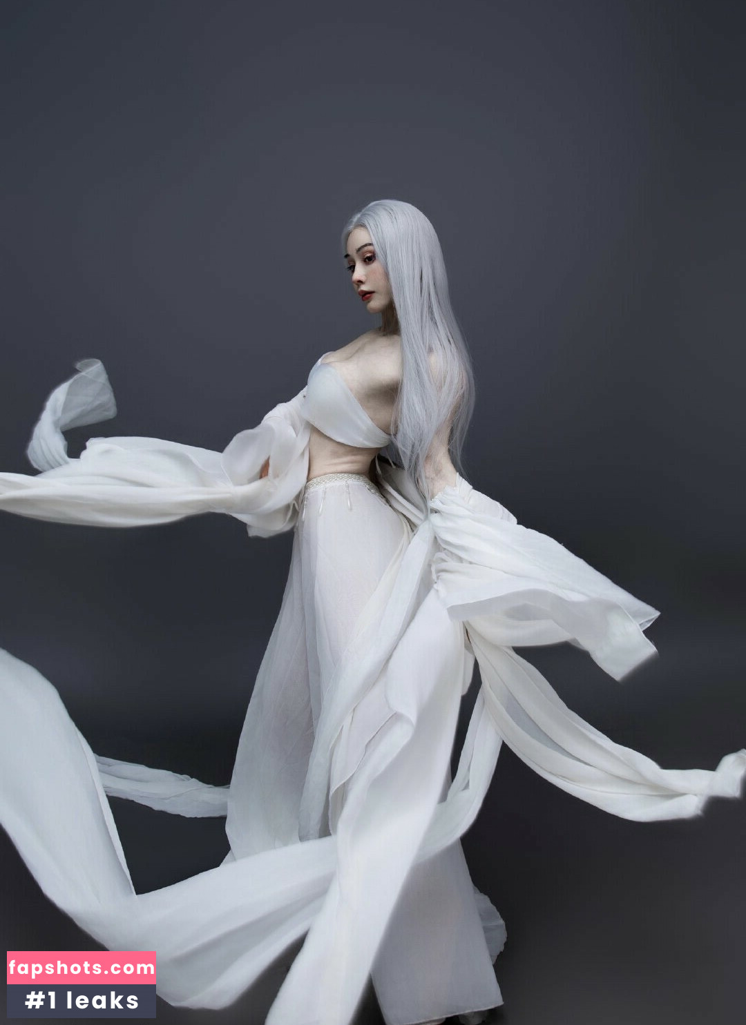 Yuan Herong gallery photo #366