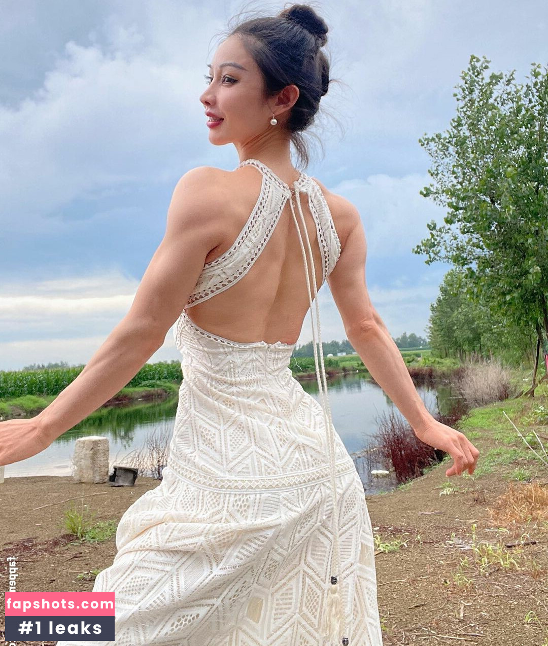 Yuan Herong gallery photo #385