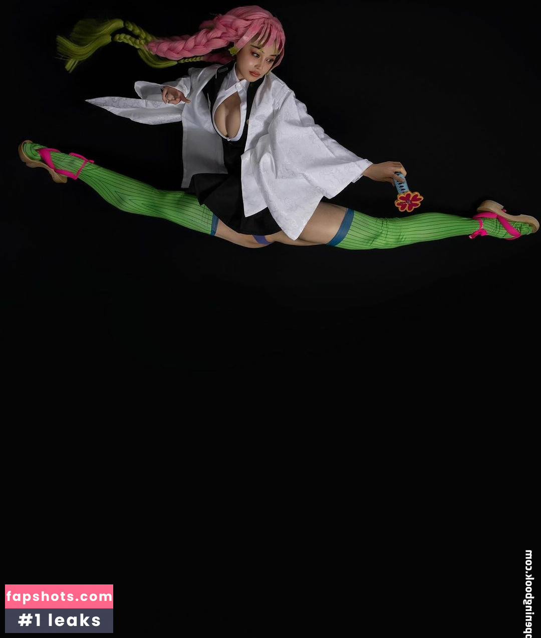 Yuan Herong gallery photo #395