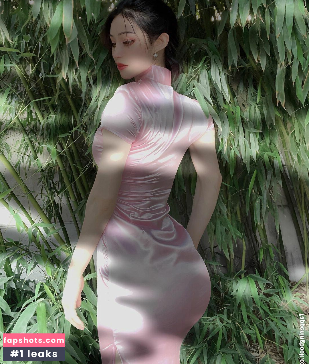 Yuan Herong gallery photo #399